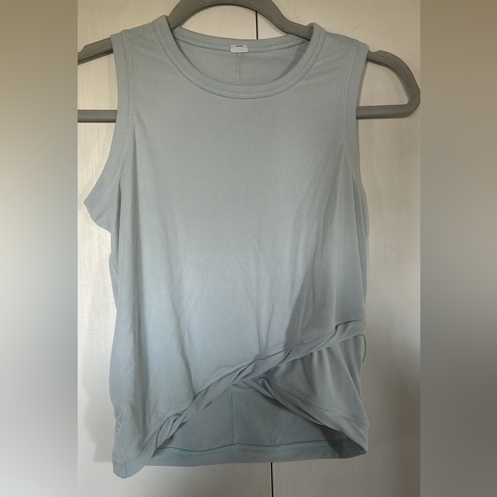 Lululemon blue crop tank size 2